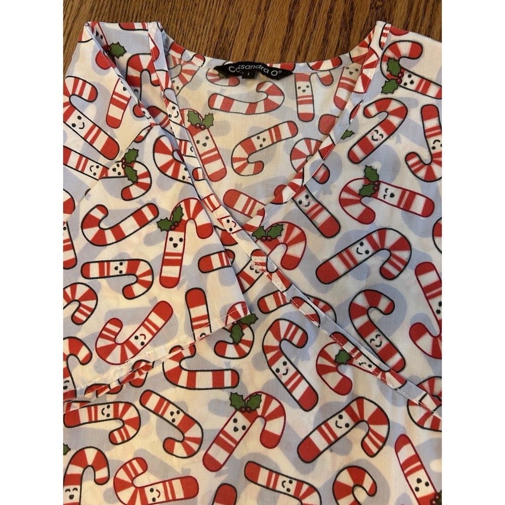 Cassandra O Scrubs Women's Top Christmas Cand Canes Holiday Size L